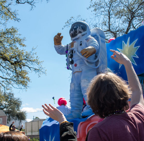 mardi-gras-astronaut-2024-10-18-05-30-16-utc